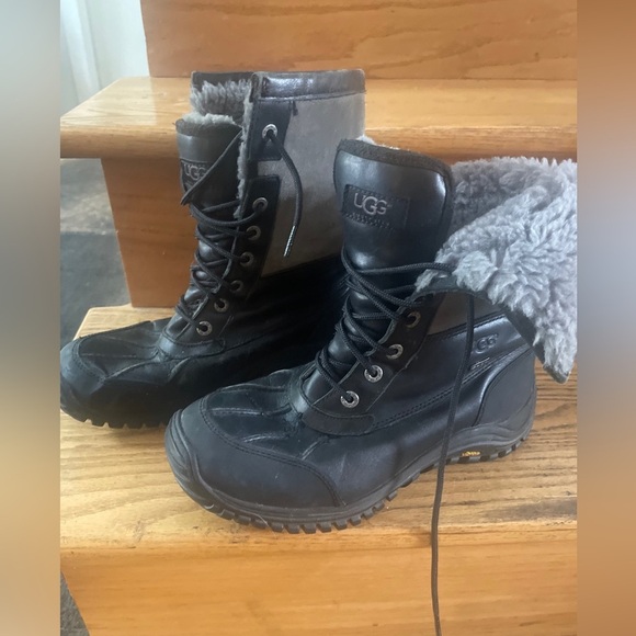 UGG ADIRONDACK ll 1906 WATERPROOF WOMENS BOOTS BLACK GREY SIZE 8 - Picture 1 of 11